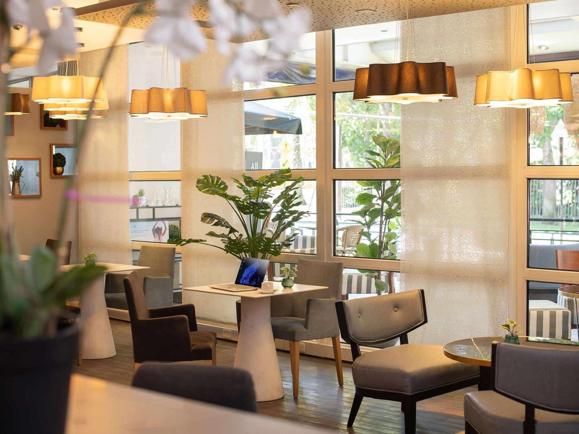 Novotel Santiago Vitacura Exterior photo